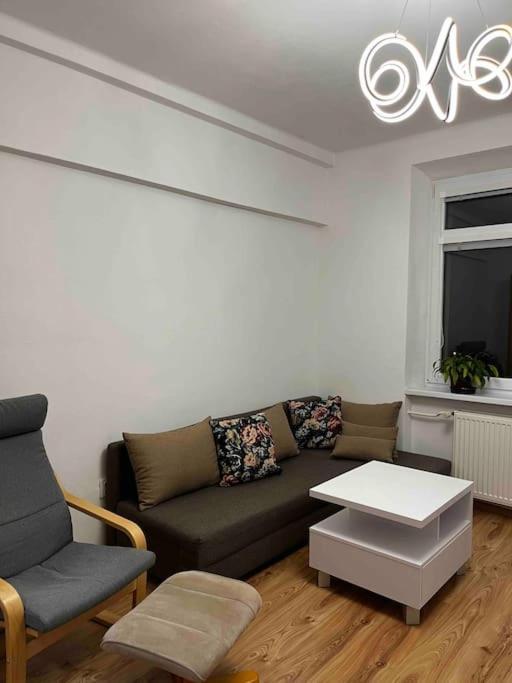 Rodinny Apartman Nedaleko Centra Banská Bystrica Buitenkant foto